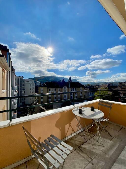Toit-Terrasse Traversant Plein Centre 100M Du Lac Apartment อานซี ภายนอก รูปภาพ